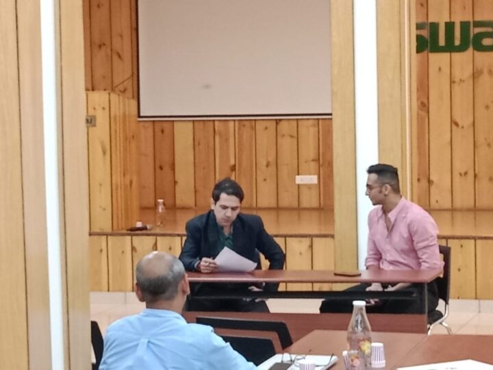 DimenZion3 team taking part in a communication role play exercise